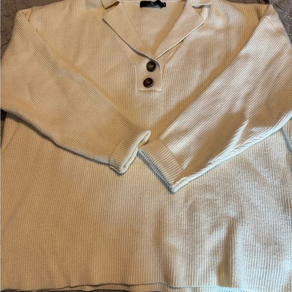 Elegant Cream V-Neck Women's Sweater - Picture 3 of 5